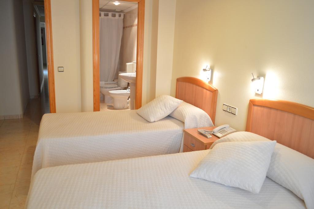 Hostal El Retiro Almoradí Szoba fotó